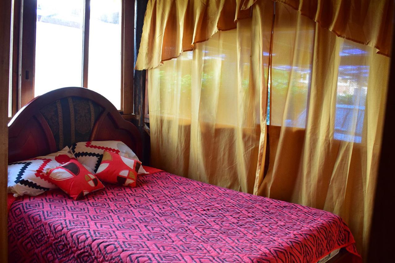 Hostal Los Farolitos Миндо Экстерьер фото